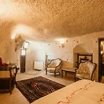 Village Cave House Готель