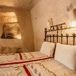 Village Cave House 2*