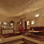 Village Cave House Отель 2*