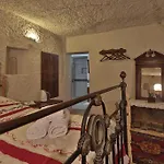 Village Cave House Гьореме