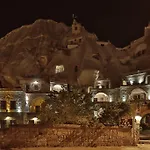 Отель Village Cave House 2*