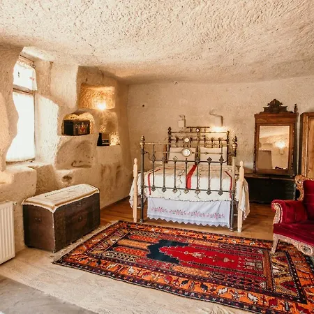 Village Cave House Hotel 2*