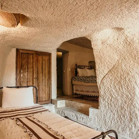 Village Cave House 2*