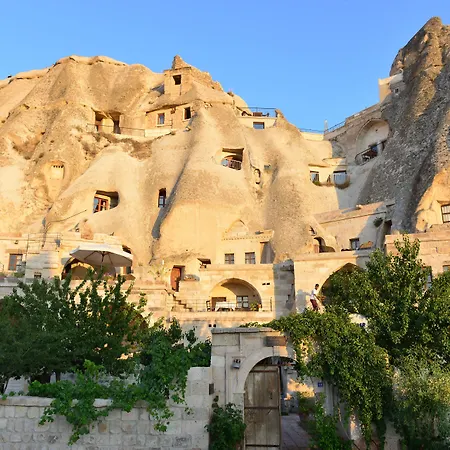 Village Cave House 2*