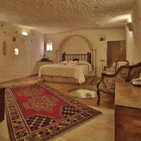 Village Cave House Гореме