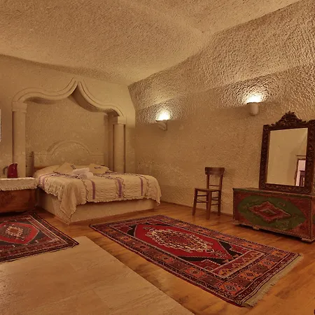 Готель Village Cave House