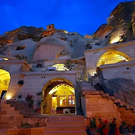 Готель Village Cave House