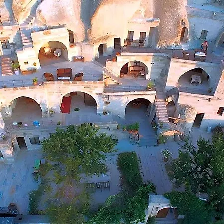 Village Cave House Готель 2*