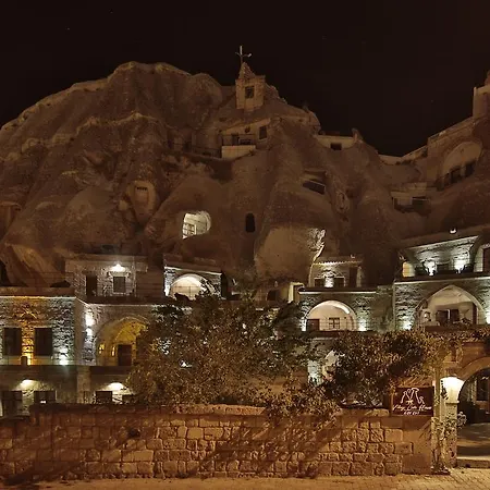 Hotel Village Cave House 2*