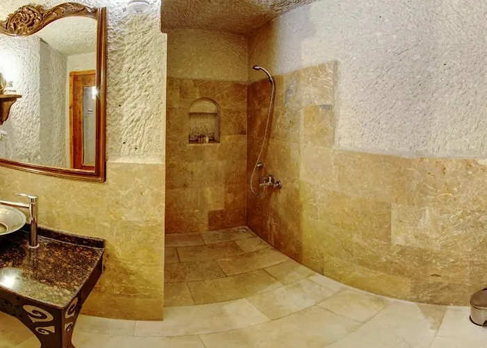 Village Cave House 2*